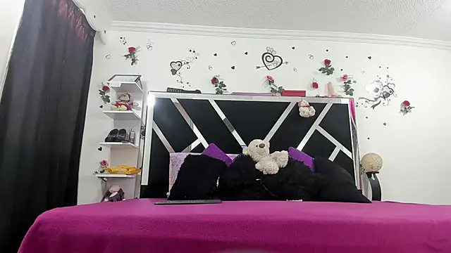 thedream girls online show from November 4, 2025, 12:04 pm