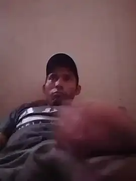 Snapshot of Fer-nand chatting on January 18, 2025, 6:32 pm Fer-nand online show from January 18, 2025, 6:32 pm