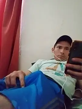 Snapshot of Fer-nand chatting on February 23, 2025, 8:33 pm Fer-nand online show from February 23, 2025, 8:33 pm