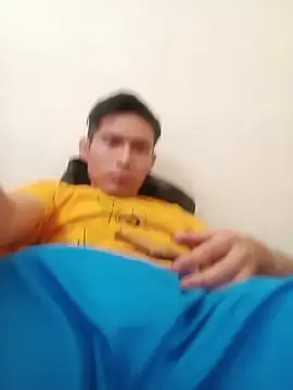 Snapshot of Fer-nand chatting on February 25, 2025, 2:11 pm Fer-nand online show from February 25, 2025, 2:11 pm