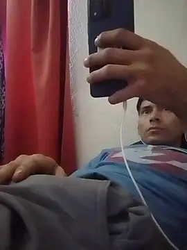 Snapshot of Fer-nand chatting on March 18, 2025, 9:32 pm Fer-nand online show from March 18, 2025, 9:32 pm