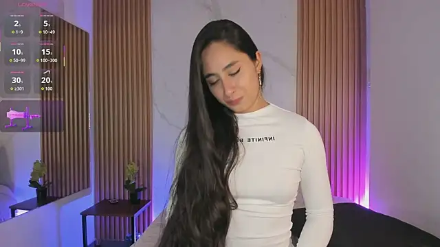 Snapshot of Julia_Martinez_ chatting on March 16, 2026, 11:47 am Julia Martinez online show from March 16, 2026, 11:47 am