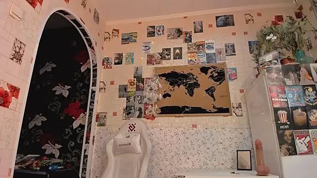 Snapshot of Kleo_Godde chatting on April 9, 2026, 6:52 am Kleo Godde online show from April 9, 2026, 6:52 am
