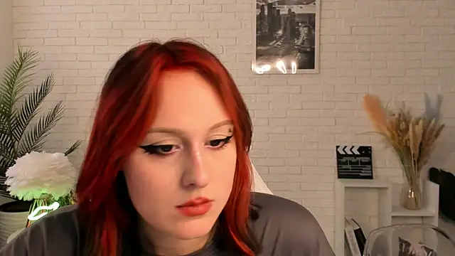 EdlaHatter online show from December 4, 2024, 9:51 am