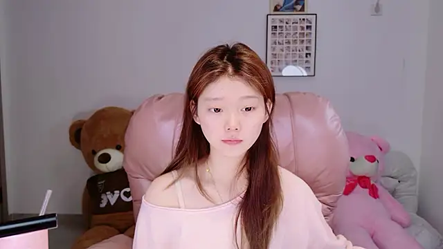 yangyang-1115 online show from April 15, 2026, 5:58 am