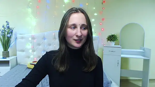 Snapshot of MichelLeee chatting on January 20, 2025, 3:28 pm MichelLeee online show from January 20, 2025, 3:28 pm