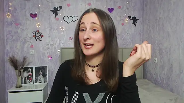 Snapshot of MichelLeee chatting on February 5, 2025, 3:20 pm MichelLeee online show from February 5, 2025, 3:20 pm