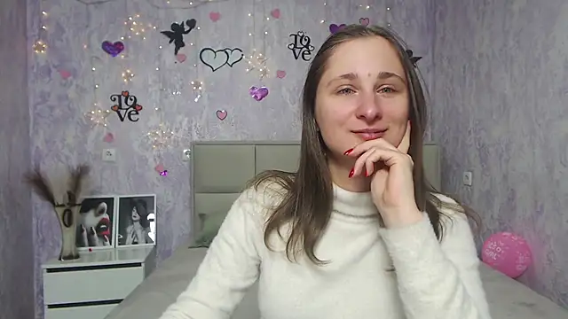 Snapshot of MichelLeee chatting on February 7, 2025, 12:17 pm MichelLeee online show from February 7, 2025, 12:17 pm