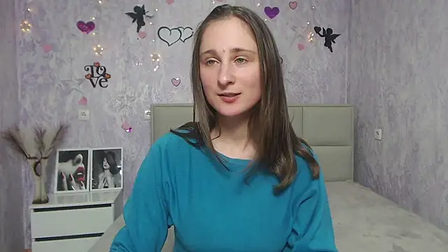 Snapshot of MichelLeee chatting on February 13, 2025, 3:14 pm MichelLeee online show from February 13, 2025, 3:14 pm