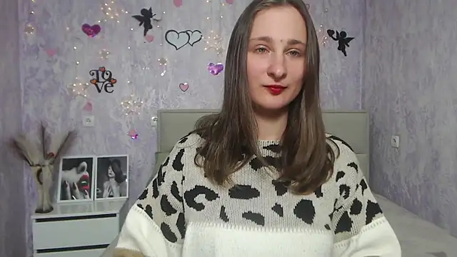 Snapshot of MichelLeee chatting on February 15, 2025, 3:17 pm MichelLeee online show from February 15, 2025, 3:17 pm