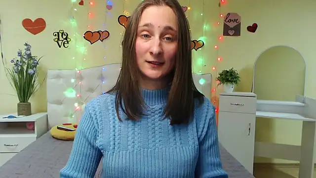 Snapshot of MichelLeee chatting on February 17, 2025, 3:20 pm MichelLeee online show from February 17, 2025, 3:20 pm