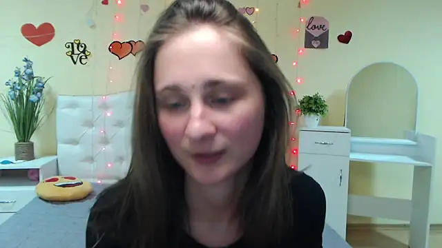 Snapshot of MichelLeee chatting on February 19, 2025, 3:38 pm MichelLeee online show from February 19, 2025, 3:38 pm