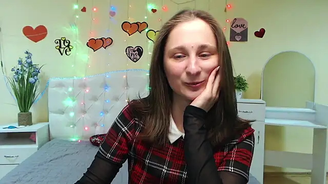 Snapshot of MichelLeee chatting on February 28, 2025, 12:09 pm MichelLeee online show from February 28, 2025, 12:09 pm