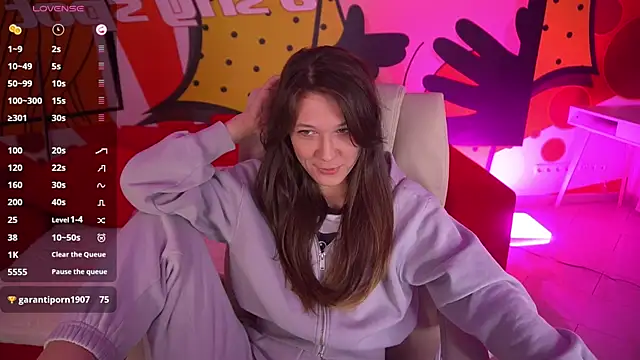 Snapshot of DreamyLinaa chatting on January 14, 2026, 8:58 pm DreamyLinaa online show from January 14, 2026, 8:58 pm