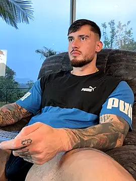 Snapshot of DimitriSullivan_ chatting on October 22, 2025, 9:58 pm DimitriSullivan online show from October 22, 2025, 9:58 pm