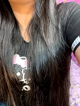 Velyn 18 online show from November 14, 2025, 4:00 am