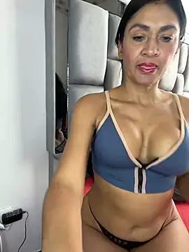 danielax50 online show from March 6, 2025, 4:07 pm