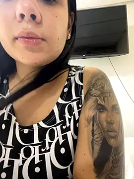 Snapshot of Leyna_Kenet chatting on November 27, 2025, 3:14 pm Leyna Kenet online show from November 27, 2025, 3:14 pm