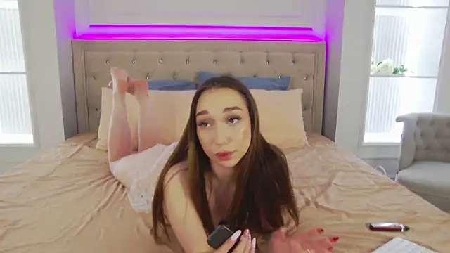 TaylorDavids online show from September 12, 2025, 4:29 pm