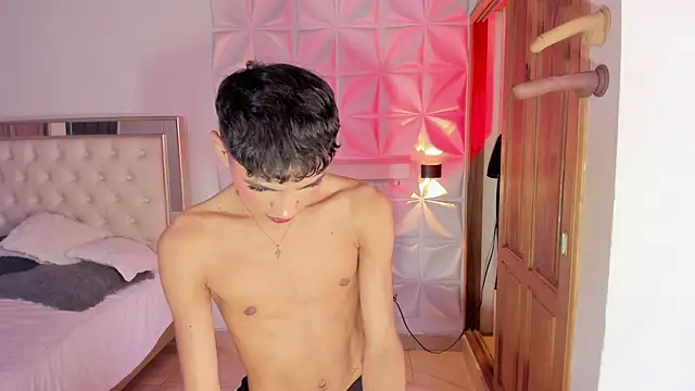 Snapshot of im_sebaslopez chatting on December 20, 2025, 4:25 pm im sebaslopez online show from December 20, 2025, 4:25 pm