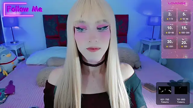 Snapshot of Kirmyy_ chatting on February 25, 2025, 8:30 pm Kirmyy online show from February 25, 2025, 8:30 pm