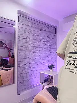 Snapshot of Noah_Xitruxx chatting on October 17, 2025, 3:20 am Noah Xitruxx online show from October 17, 2025, 3:20 am