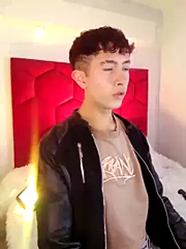 Snapshot of Noah_Xitruxx chatting on December 5, 2025, 12:36 pm Noah Xitruxx online show from December 5, 2025, 12:36 pm