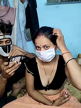 Snapshot of riyagupta5 chatting on November 13, 2025, 5:23 pm riyagupta5 online show from November 13, 2025, 5:23 pm