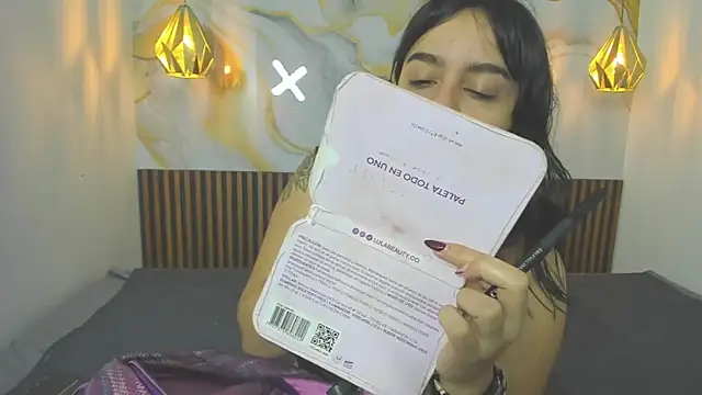 Snapshot of MelissaGilll chatting on November 24, 2025, 7:24 pm MelissaGilll online show from November 24, 2025, 7:24 pm