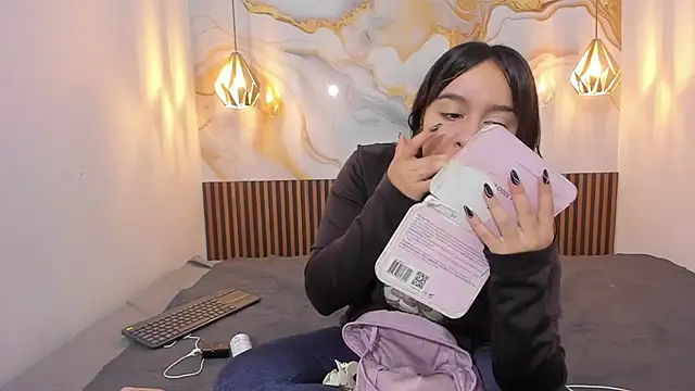 Snapshot of MelissaGilll chatting on November 30, 2025, 1:15 pm MelissaGilll online show from November 30, 2025, 1:15 pm