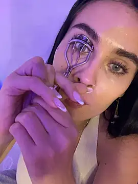 Aria uwu online show from October 11, 2025, 10:47 am