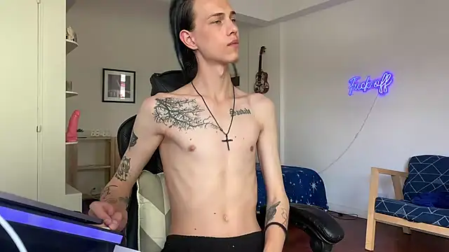 Den BlueXx online show from December 31, 2024, 6:02 pm