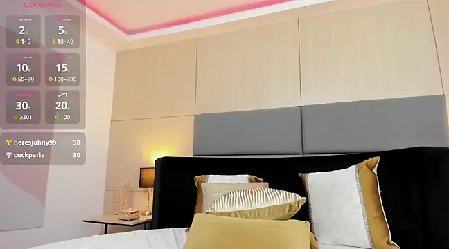 Snapshot of AllissonJames chatting on February 12, 2025, 2:32 pm AllissonJames online show from February 12, 2025, 2:32 pm