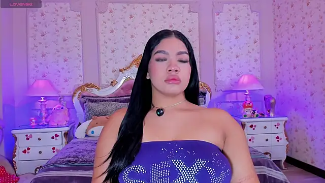 Snapshot of AllissonJames chatting on October 2, 2025, 11:28 am AllissonJames online show from October 2, 2025, 11:28 am