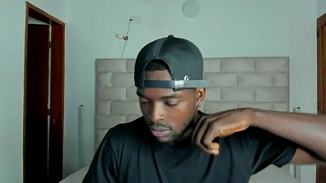 Snapshot of Dylan_Taylor chatting on February 14, 2026, 3:58 am Dylan Taylor online show from February 14, 2026, 3:58 am