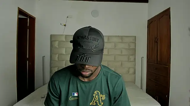 Snapshot of Dylan_Taylor chatting on February 15, 2026, 3:36 am Dylan Taylor online show from February 15, 2026, 3:36 am