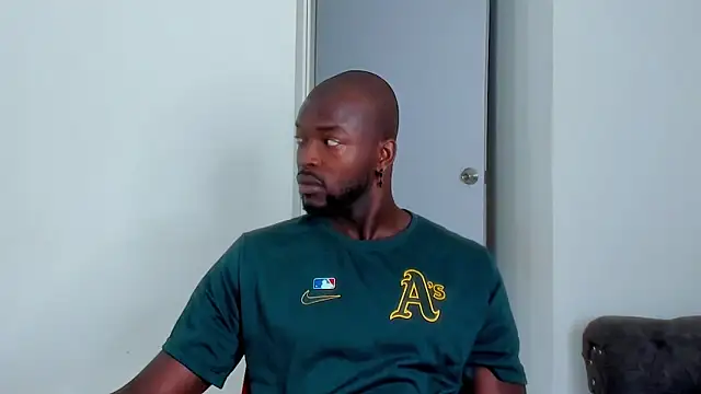 Snapshot of Dylan_Taylor chatting on April 2, 2026, 11:19 am Dylan Taylor online show from April 2, 2026, 11:19 am