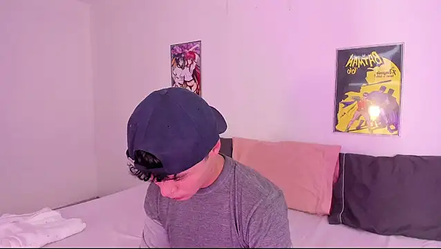 crushnier online show from December 12, 2024, 5:04 pm