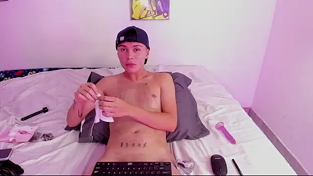 crushnier online show from January 14, 2025, 10:23 pm