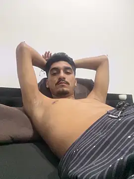 Snapshot of latin_bbc chatting on November 18, 2025, 7:46 am latin bbc online show from November 18, 2025, 7:46 am