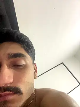 Snapshot of latin_bbc chatting on December 23, 2025, 7:28 am latin bbc online show from December 23, 2025, 7:28 am