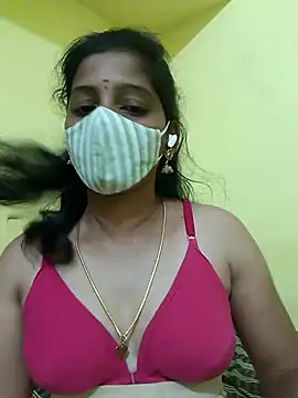 Tamil Shalini Lustyy online show from February 19, 2025, 4:00 pm