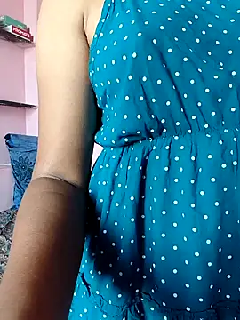 Tamil Shalini Lustyy online show from October 31, 2025, 5:19 am