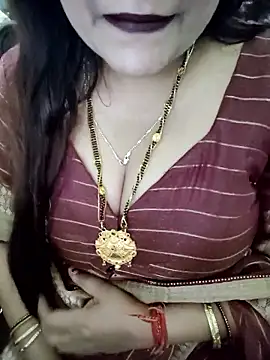 Mayuri77 online show from November 11, 2025, 6:52 pm