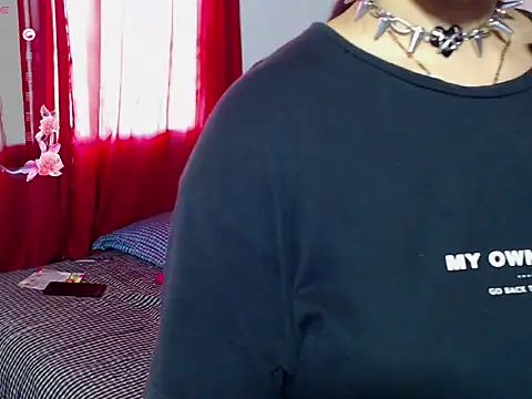 sofi bronw online show from December 17, 2024, 2:55 pm