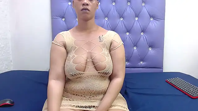 Snapshot of LolaTwerksXX chatting on January 8, 2026, 9:22 am LolaTwerksXX online show from January 8, 2026, 9:22 am