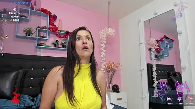 GeorginaBianco online show from February 7, 2025, 6:24 pm