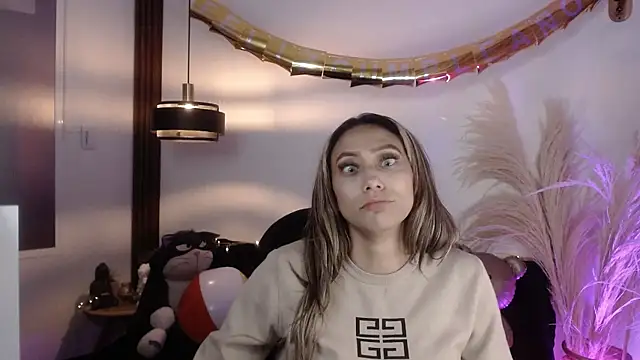 Snapshot of salome_drasin chatting on October 24, 2025, 6:21 am salome drasin online show from October 24, 2025, 6:21 am