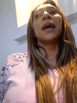 Snapshot of salome_drasin chatting on November 22, 2025, 4:33 am salome drasin online show from November 22, 2025, 4:33 am