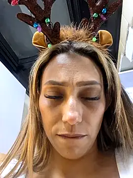 Snapshot of salome_drasin chatting on December 18, 2025, 12:38 am salome drasin online show from December 18, 2025, 12:38 am